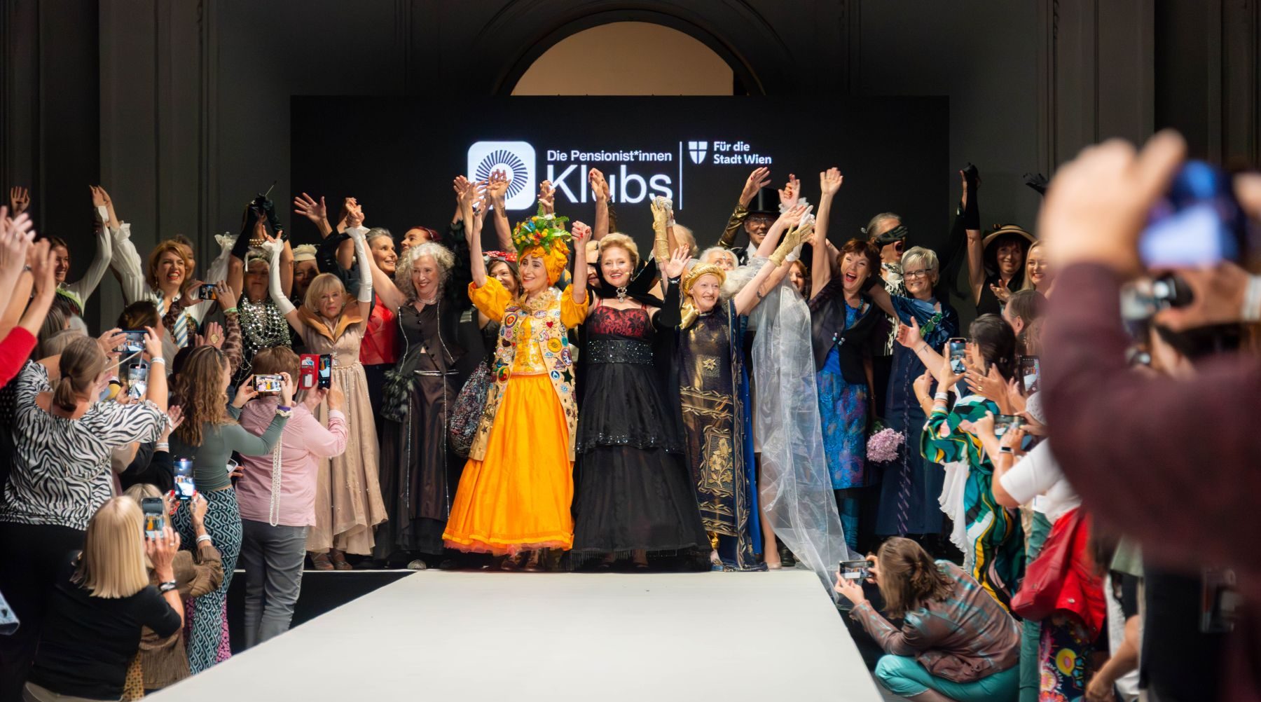 Ältere Models auf der Fashion Week Wien.